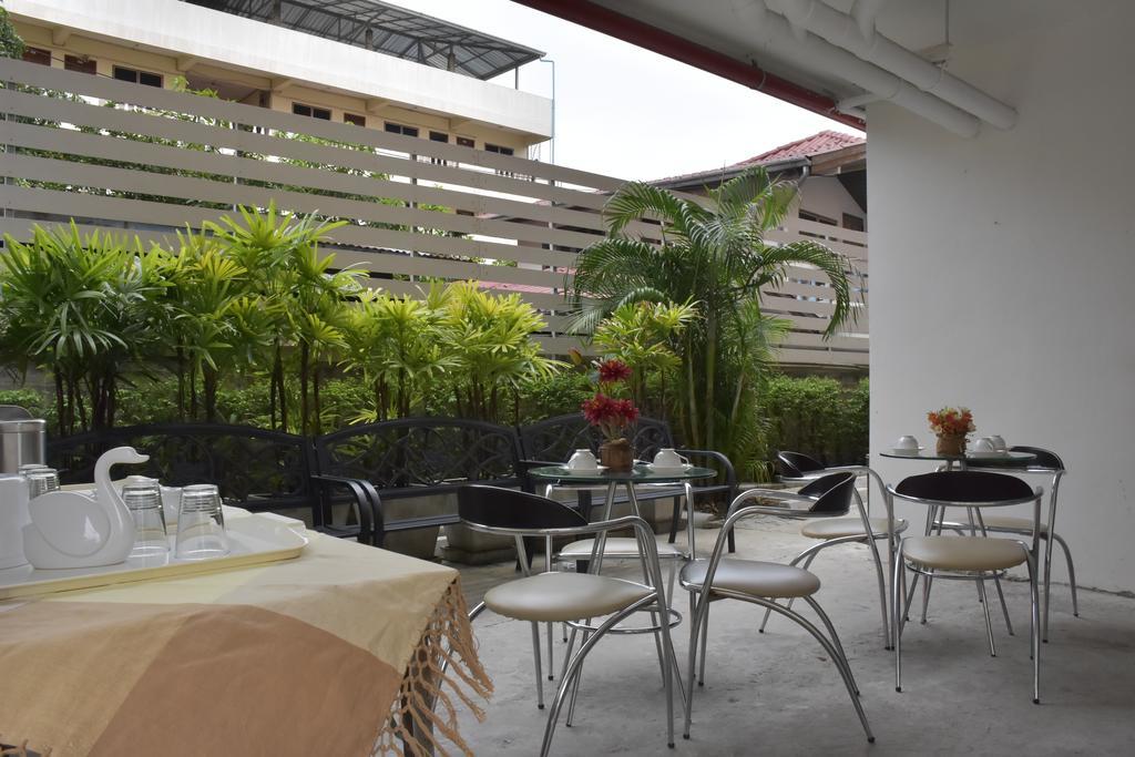 Nrv Place Apart Hotel Bangkok Exteriör bild