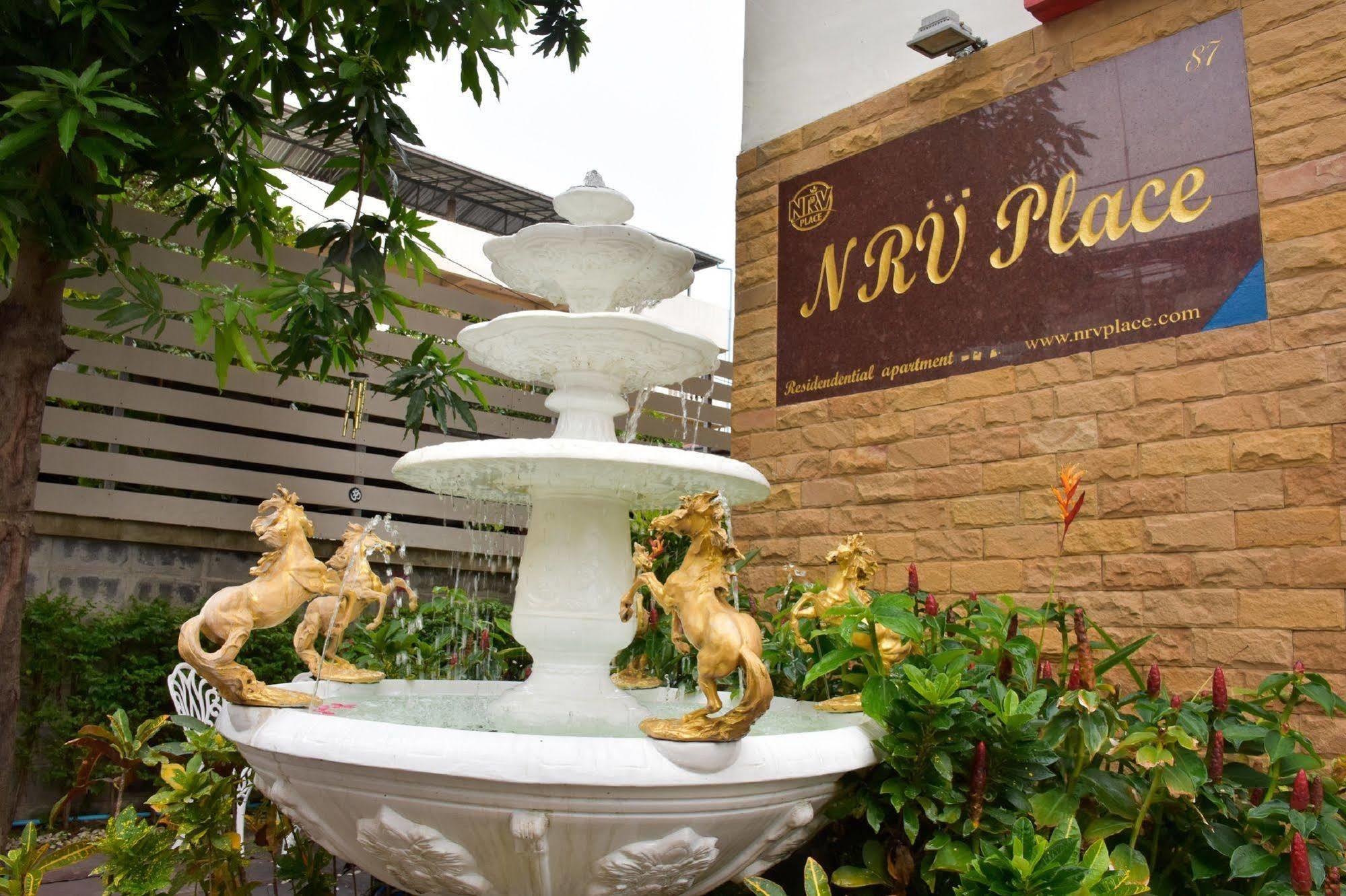 Nrv Place Apart Hotel Bangkok Exteriör bild