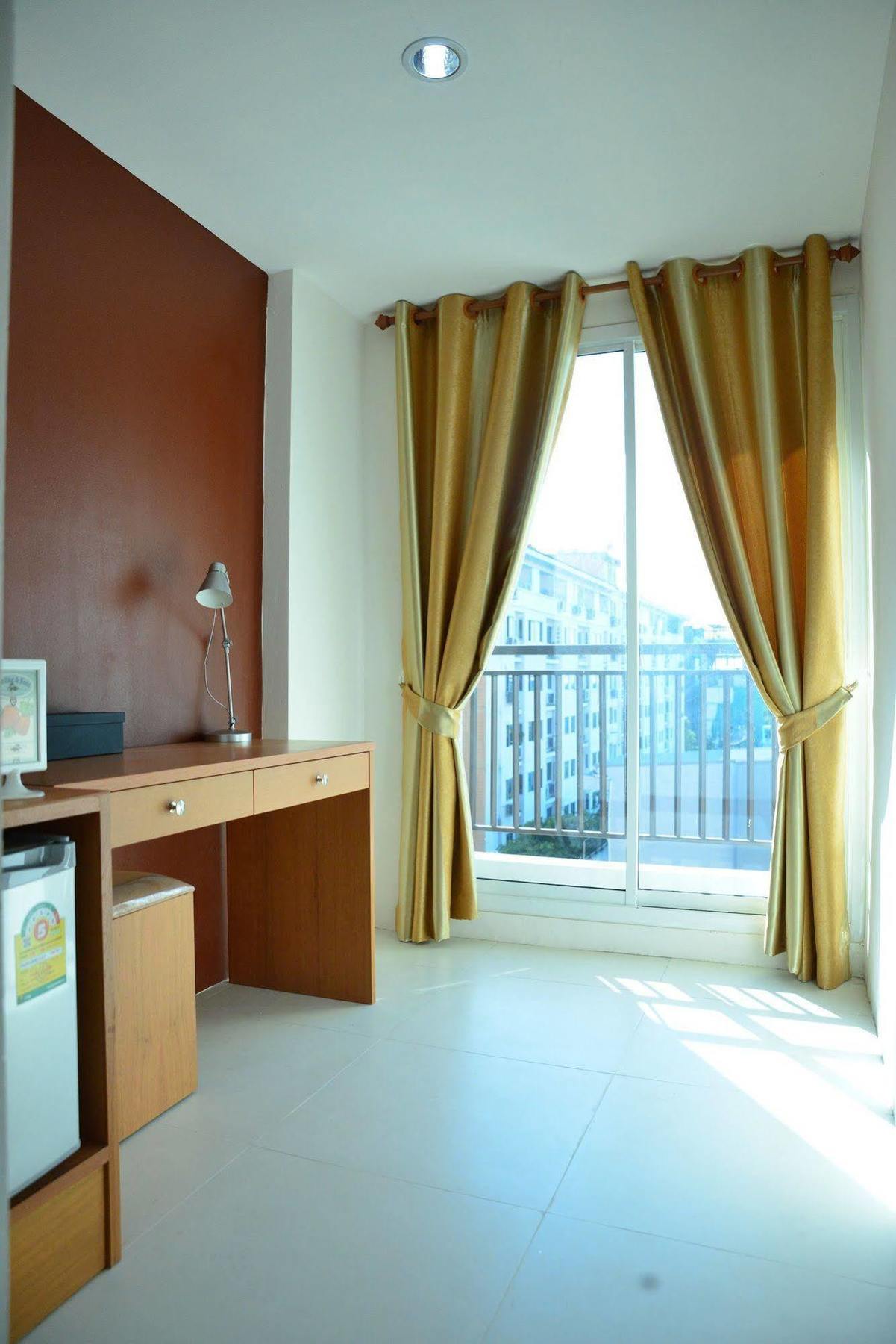 Nrv Place Apart Hotel Bangkok Exteriör bild